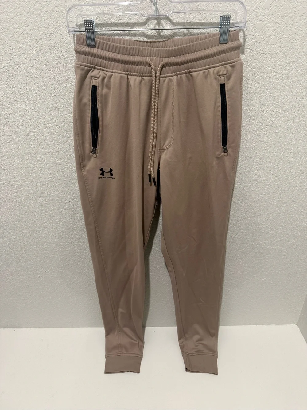 Under Armour Men's Beige/Tan Performance Joggers with Zipper Pockets
